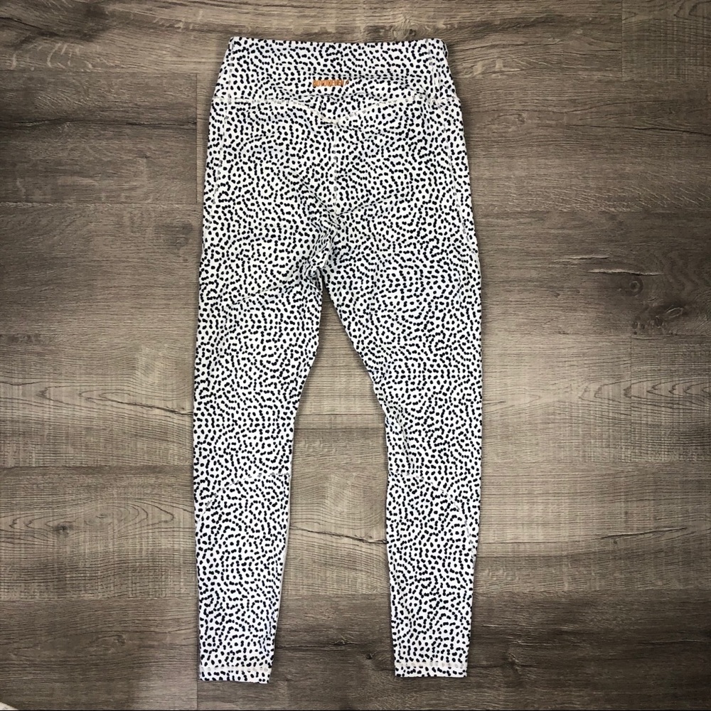 DOYOUEVEN Excel White Speckled High Waist Leggings - Picture 12 of 16
